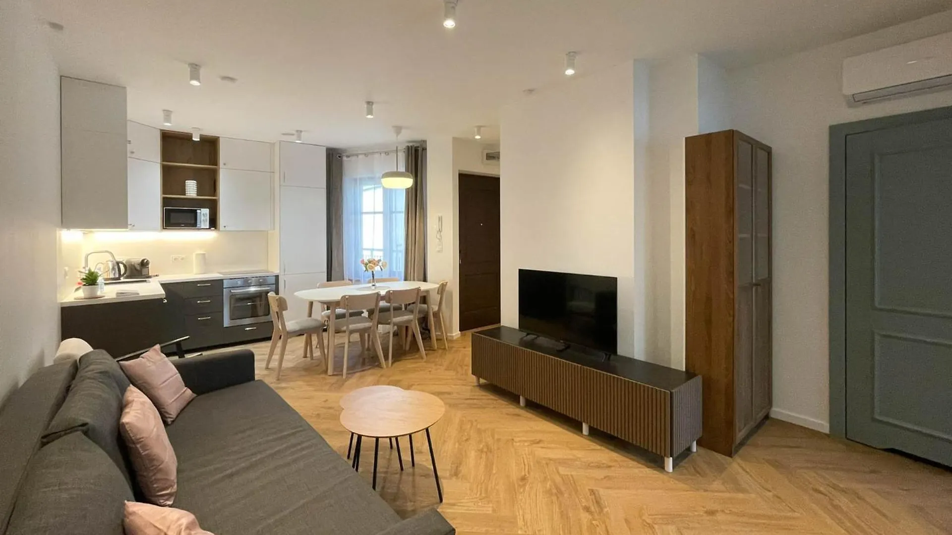 Apartment S45 Apt By Promodero Krakow