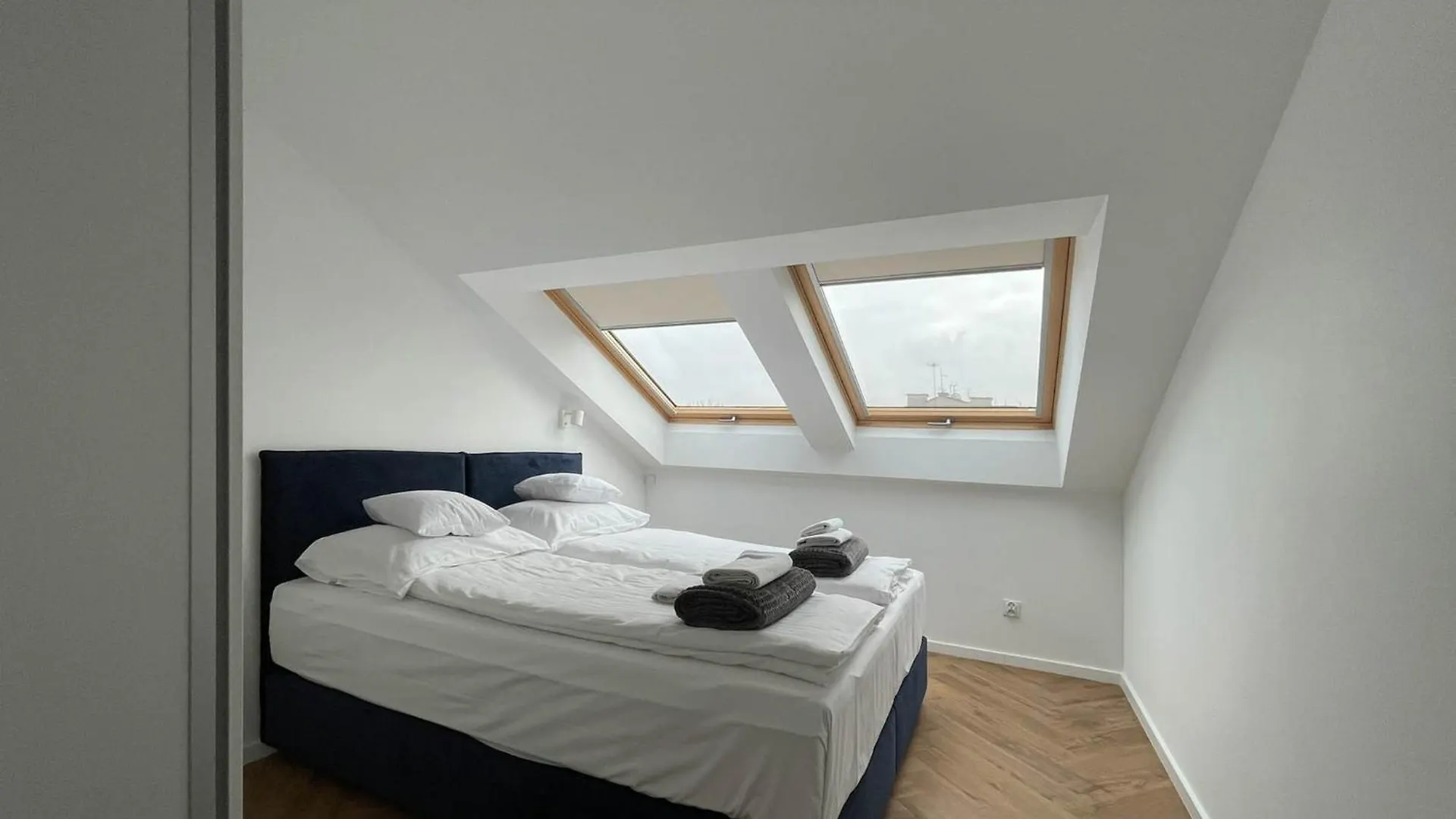 S45 Apt By Promodero Krakow Poland